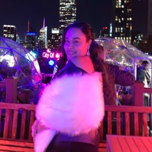 Meet your Posher, Angelica